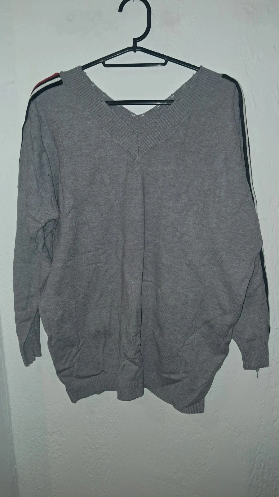 Pull col V taille 42 / XL Kaylla